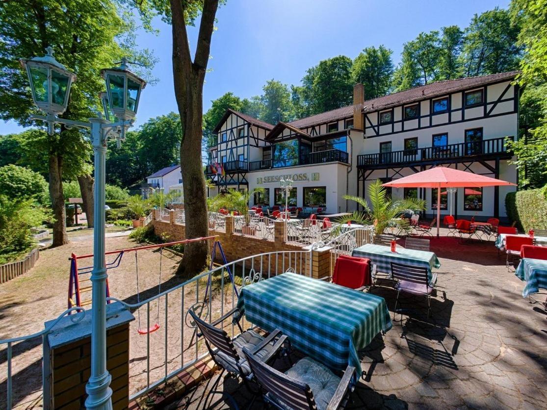 Seeschloss Hotel Lanke Екстериор снимка