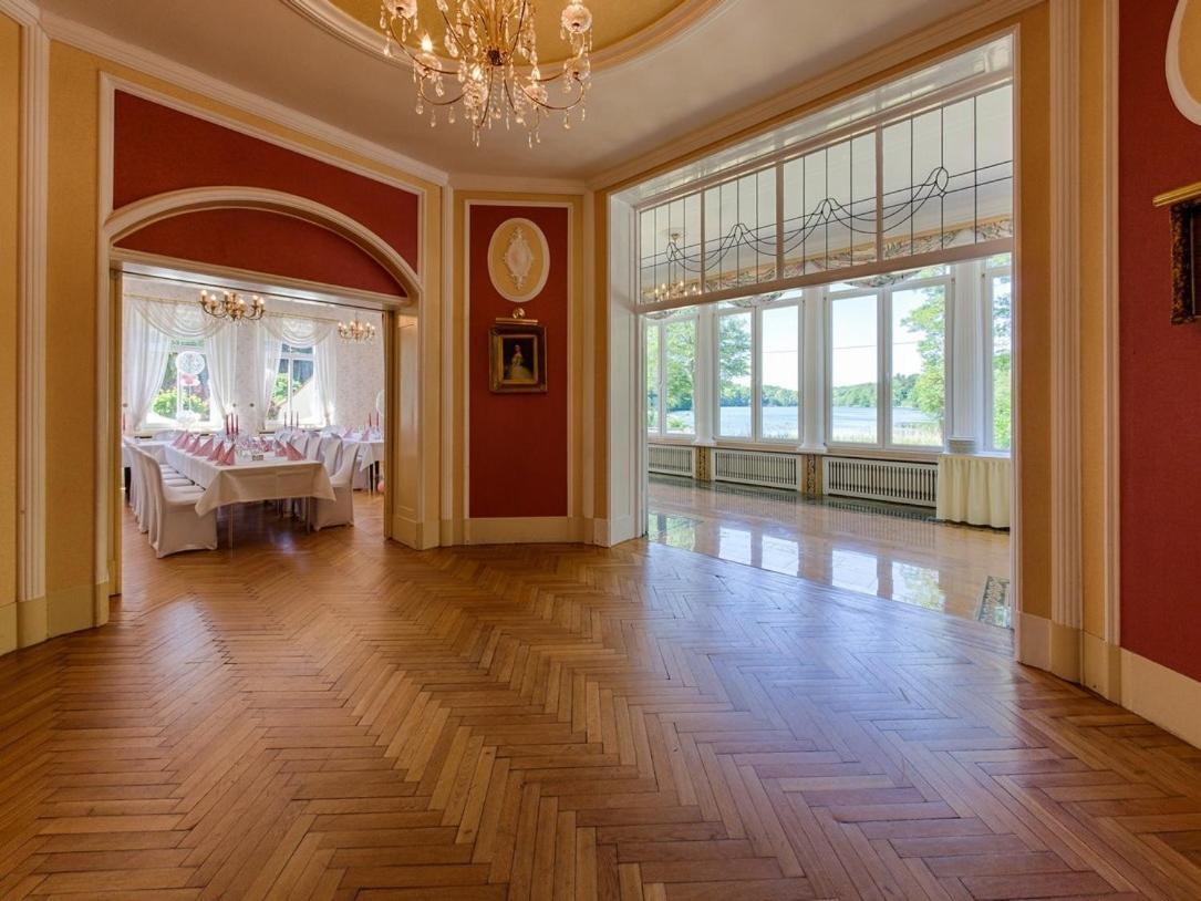 Seeschloss Hotel Lanke Екстериор снимка